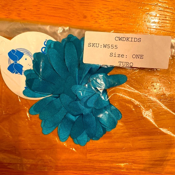 CWDKids Turquoise Flower Hair Clip - NEW never worn (from 2017) - Picture 1 of 2